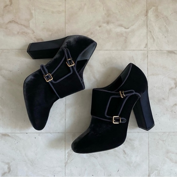 $395 Tory Burch Carley Velvet Block Heels Ankle Boots Booties in Black size 10 - Picture 1 of 13